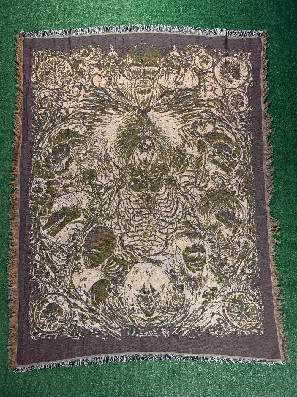 Attack on Titan Black & White Woven Tapestry Blanket